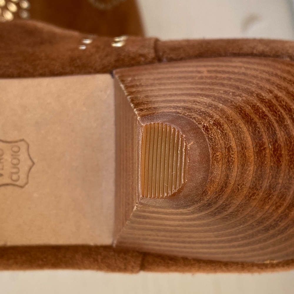 JOIE “Bickson” Studded Canyon Suede Cognac Booties 37/ US7 - Picture 10 of 10